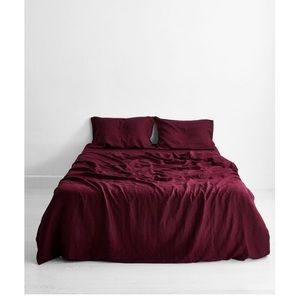 100% Flax Sheet set in Ruby